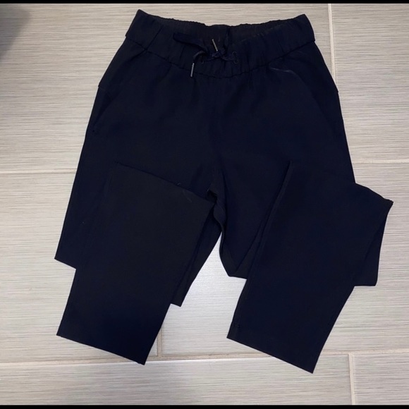 Lululemon Drawstring Pants NWOT - Picture 2 of 4